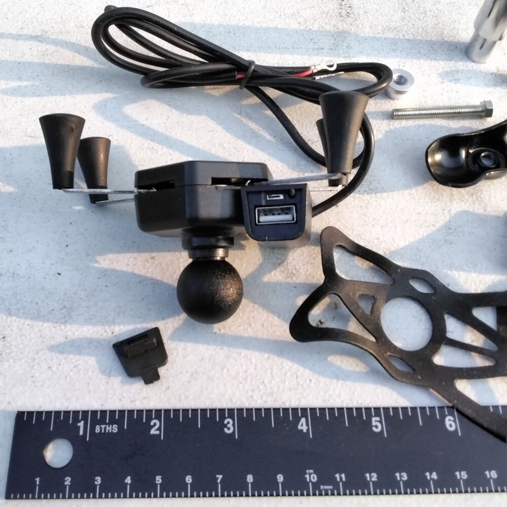USB Navigation Bracket, Accessory with Navigation Bracket for 3-6.5 Inch Mobile - Picture 6 of 10